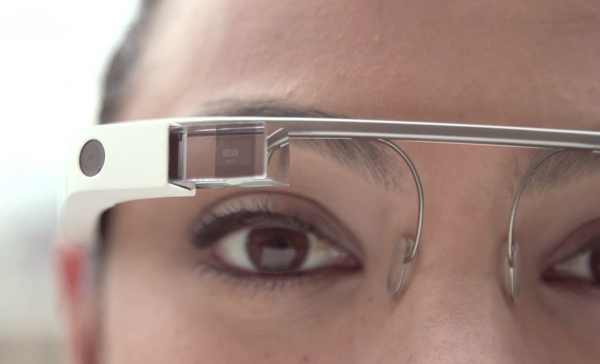 Sviluppo App per Google Glass per la cura del Parkinson google glass parkinson